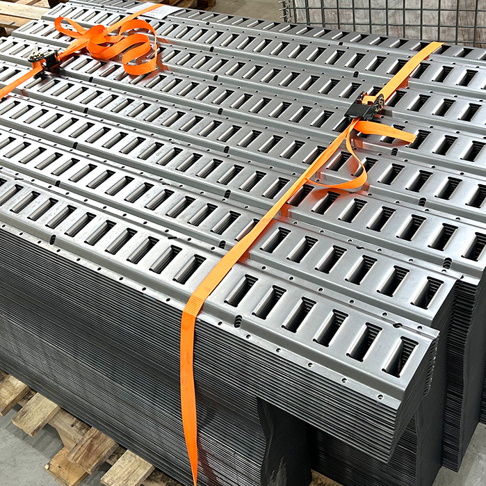 E-track system သည်ထောက်ပံ့ပို့ဆောင်ရေးအာဏာကိုဖော်ဆောင်သည်